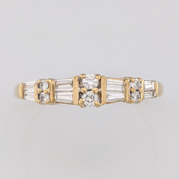 14K .42 CARAT TOTAL WEIGHT SI2 H DIAMOND ROUND (6) BAGUETTE (8) ESTATE BAND 2.3 GRAMS