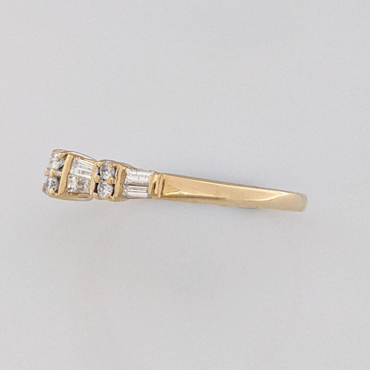 14K .42 CARAT TOTAL WEIGHT SI2 H DIAMOND ROUND (6) BAGUETTE (8) ESTATE BAND 2.3 GRAMS