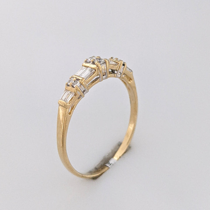 14K .42 CARAT TOTAL WEIGHT SI2 H DIAMOND ROUND (6) BAGUETTE (8) ESTATE BAND 2.3 GRAMS