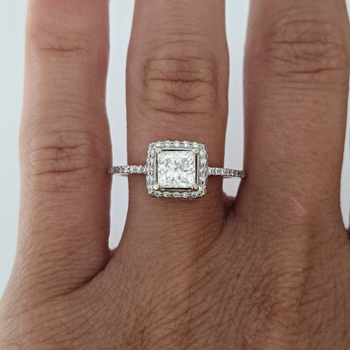 14K WHITE GOLD 1.00 CARAT TOTAL WEIGHT VS2 G DIAMOND PRINCESS CUT HALO ESTATE RING 2.6 GRAMS