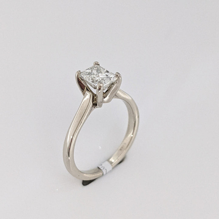 14K WHITE .91 CARAT TOTAL I1 H DIAMOND EMERALD CUT ESTATE RING 2.6 GRAMS