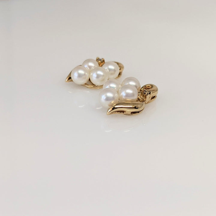 14K PEARL ROUND (8) 3-4MM CLUSTER WITH MELEE ESTATE EARRINGS 2.8 GRAMS