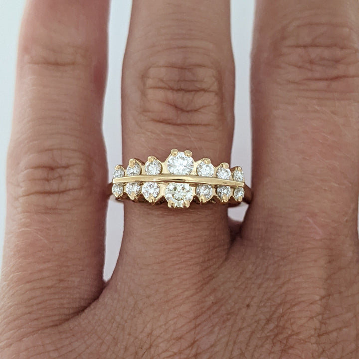 14K .61 CARAT TOTAL WEIGHT SI1 K DIAMOND ROUND (14) ESTATE RING 3.8 GRAMS