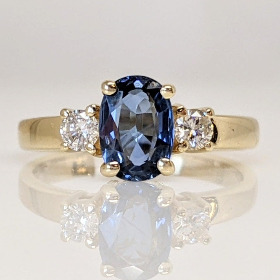 14K SAPPHIRE OVAL "AA" 5X7 WITH (2) MELEE ESTATE RING 2.6 GRAMS