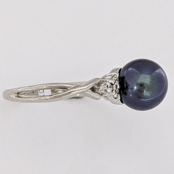 14K WHITE BLACK PEARL ROUND 8MM WITH .10 DIAMOND TOTAL WEIGHT (8) ESTATE RING 3.0 GRAMS