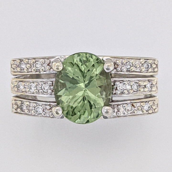 14K WHITE GREEN TOURMALINE OVAL 8X10 WITH .28 DIAMOND TTOAL WEIGHT ESTATE RING 9.2 GRAMS