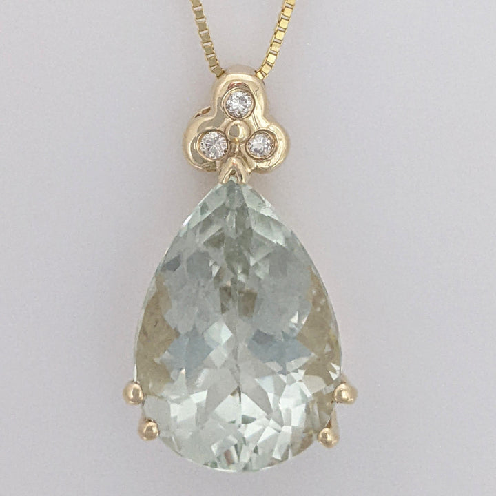 14K GREEN QUARTZ PEAR 13X18 WITH (3) MELEE ESTATE PENDANT & CHAIN 6.6 GRAMS