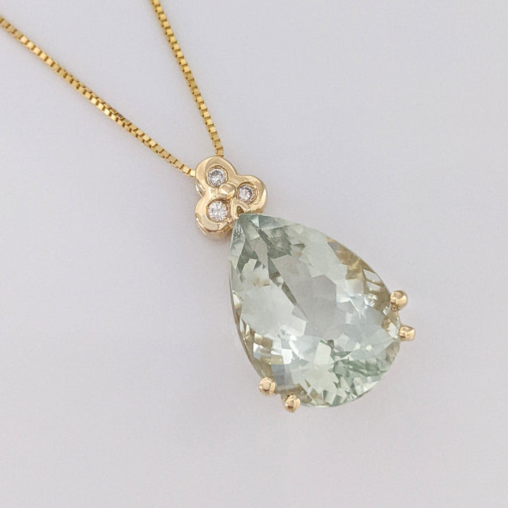 14K GREEN QUARTZ PEAR 13X18 WITH (3) MELEE ESTATE PENDANT & CHAIN 6.6 GRAMS