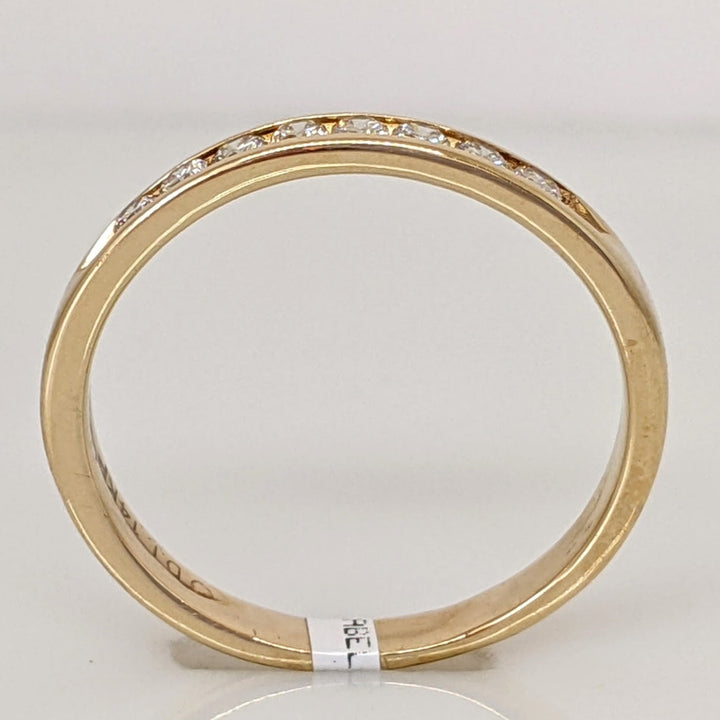 14K .24 CARAT TOTAL WEIGHT SI2 K DIAMOND ROUND (8) CHANNEL SET ESTATE BAND 2.4 GRAMS