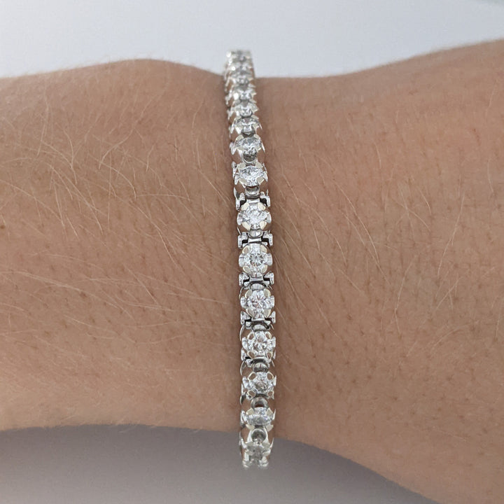 14K WHITE 2.82 CARAT TOTAL WEIGHT I1 I DIAMOND ROUND (47) ESTATE BRACELET 11.9 GRAMS