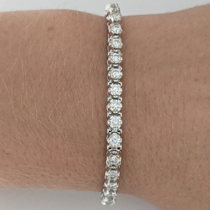 14K WHITE 2.82 CARAT TOTAL WEIGHT I1 I DIAMOND ROUND (47) ESTATE BRACELET 11.9 GRAMS