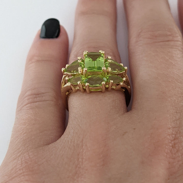 14K PERIDOT EMERALD CUT 5X7 (1) OVAL (2) PEAR (6) ESTATE RING 4.5 GRAMS