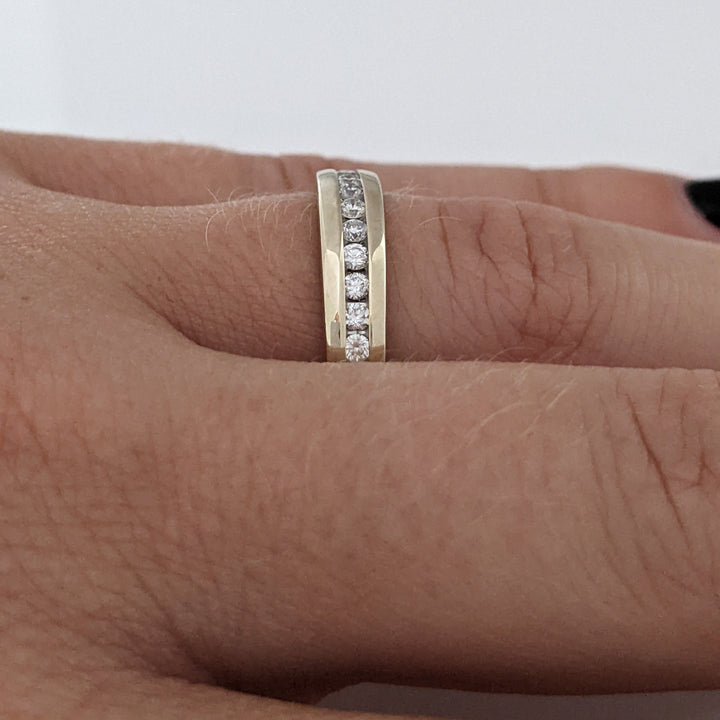 14K WHITE .24 CARAT TOTAL WEIGHT SI2 G DIAMOND ROUND (12) ESTATE CHANNEL SET BAND 3.5 GRAMS