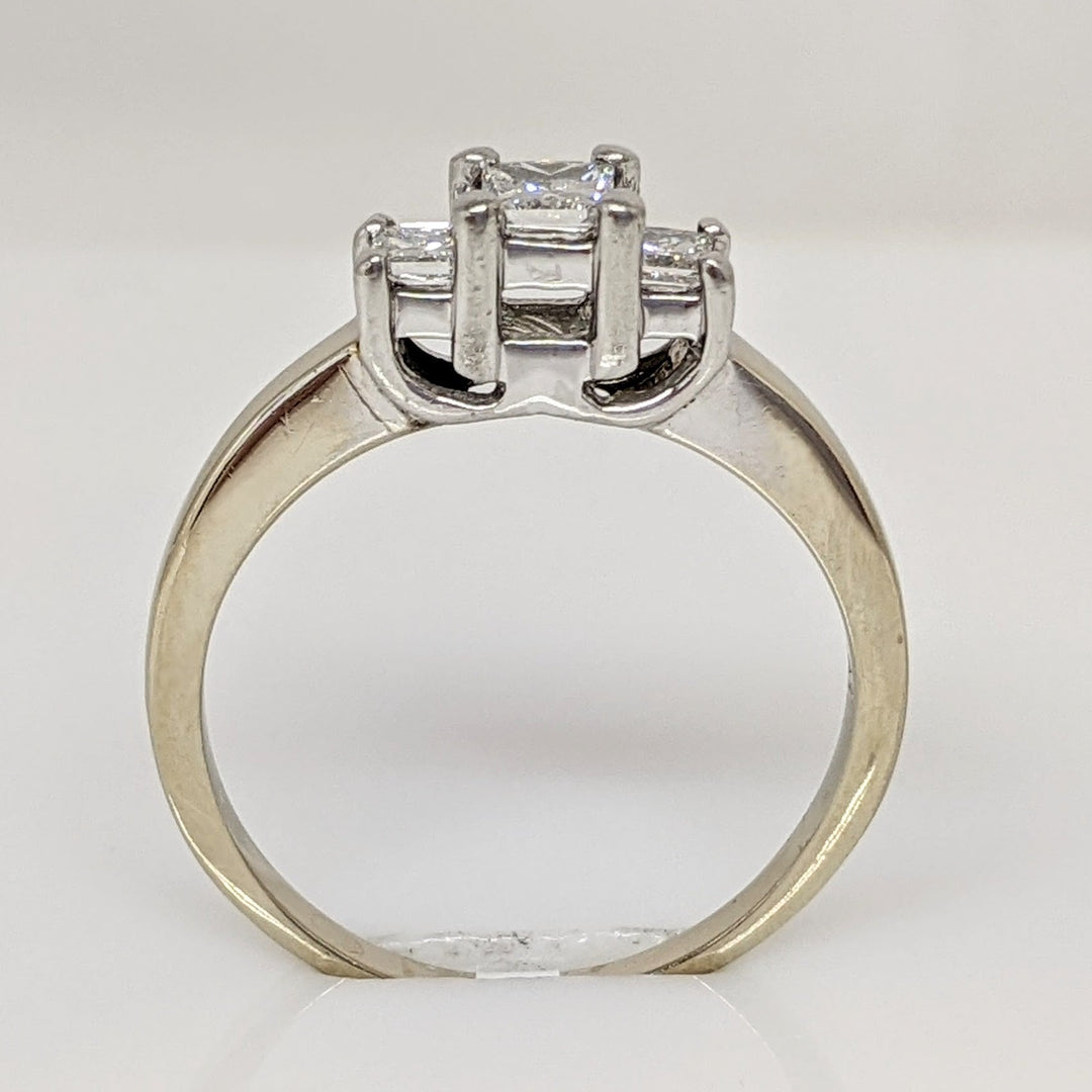 14K WHITE/PLATINUM .61 CARAT TOTAL WEIGHT SI2 G DIAMOND OVAL (3) TRINITY ESTATE RING 3.4 GRAMS
