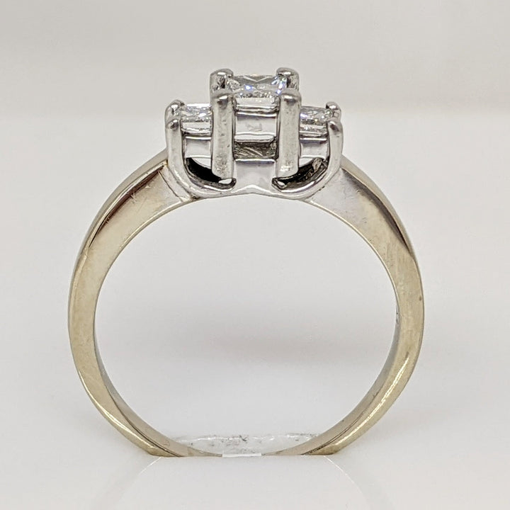 14K WHITE/PLATINUM .61 CARAT TOTAL WEIGHT SI2 G DIAMOND OVAL (3) TRINITY ESTATE RING 3.4 GRAMS