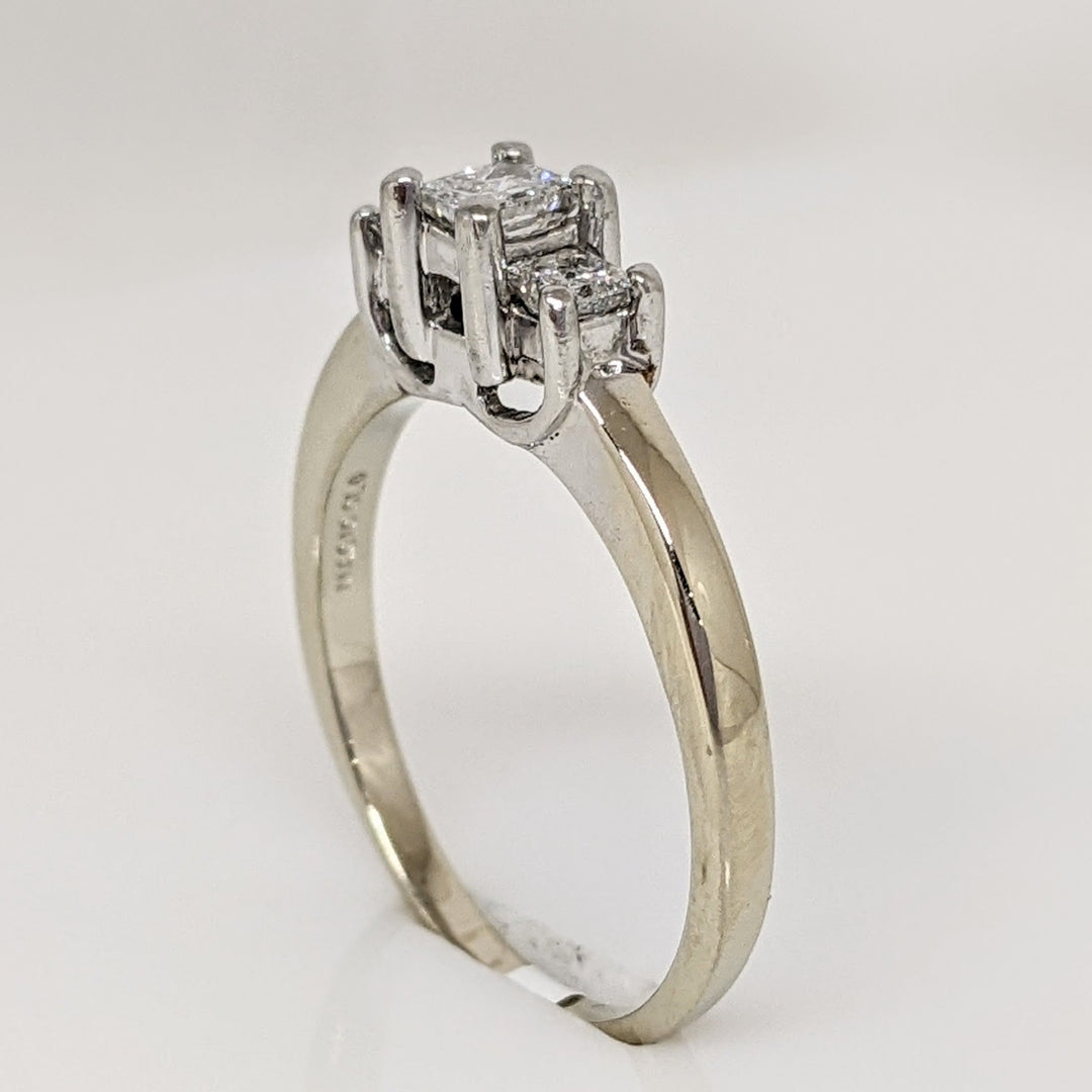 14K WHITE/PLATINUM .43 CARAT TOTAL WEIGHT SI2 G DIAMOND PRINCESS CUT (3) TRINITY ESTATE RING 3.4 GRAMS