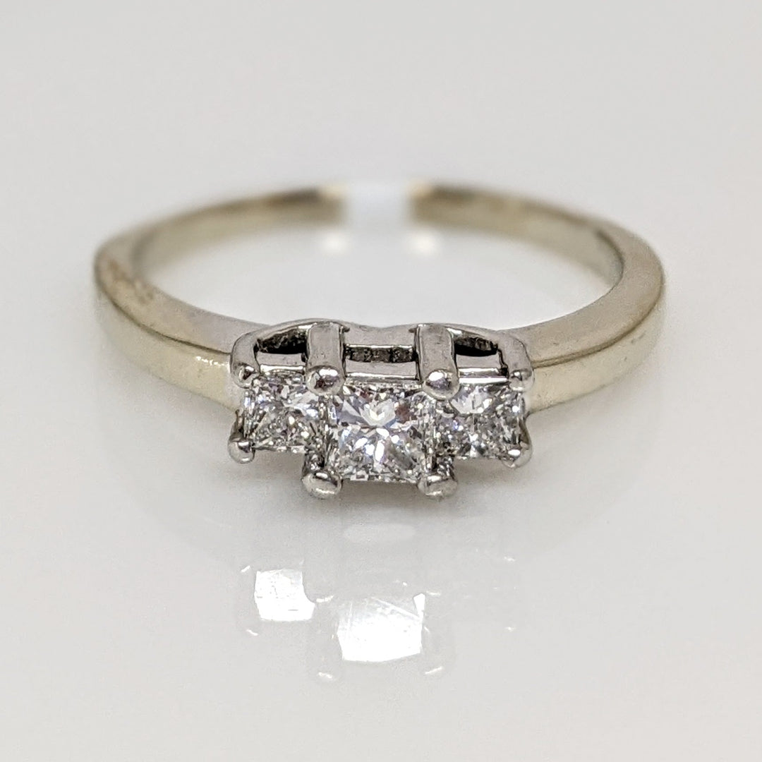 14K WHITE/PLATINUM .43 CARAT TOTAL WEIGHT SI2 G DIAMOND PRINCESS CUT (3) TRINITY ESTATE RING 3.4 GRAMS