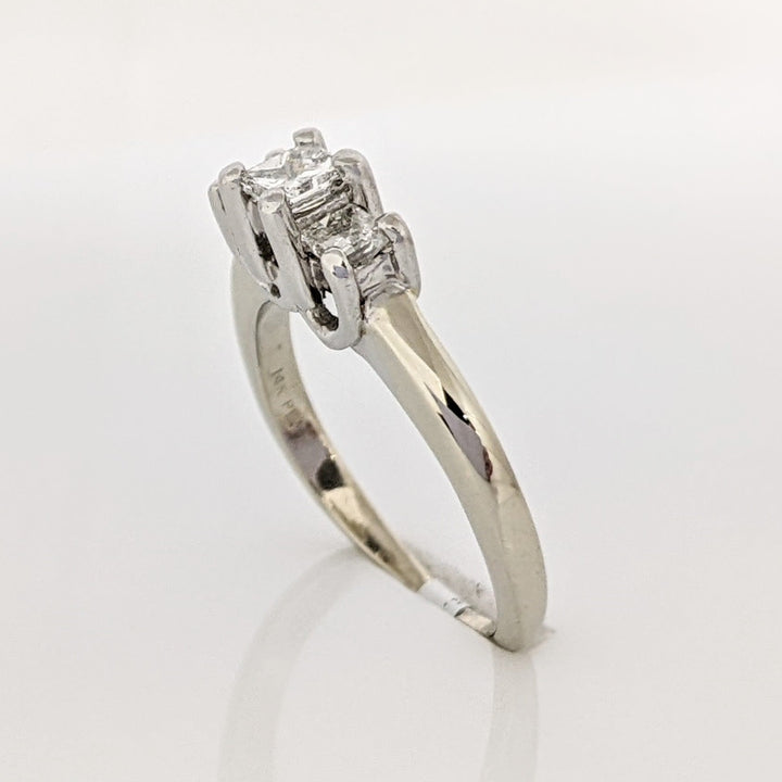 14K WHITE/PLATINUM .47 CARAT TOTAL WEIGHT I1 G DIAMOND PRINCESS CUT (3) TRINITY ESTATE RING 3.3 GRAMS