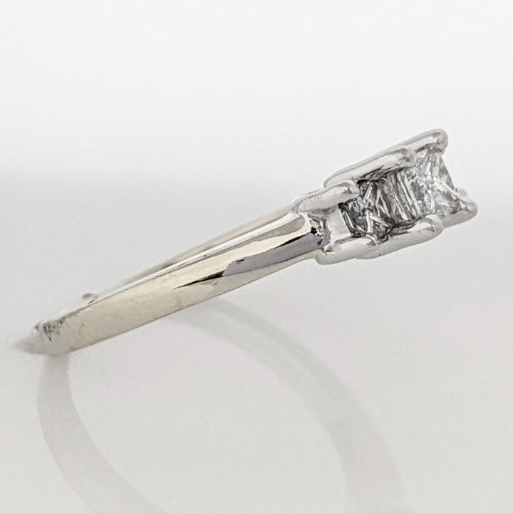 14K WHITE/PLATINUM .48 CARAT TOTAL WEIGHT SI2 H DIAMOND PRINCESS CUT (3) TRINITY ESTATE RING 3.9 GRAMS