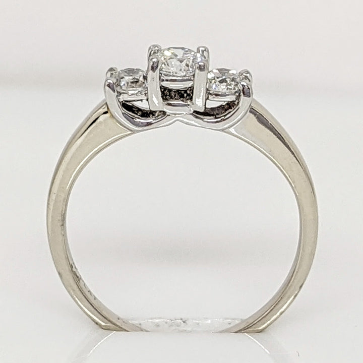 14K WHITE/PLATINUM .41 CARAT TOTAL WEIGHT SI1 H-I DIAMOND ROUND (3) ESTATE RING 2.5 GRAMS