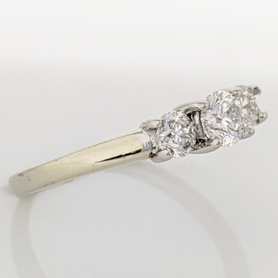 14K WHITE/PLATINUM .41 CARAT TOTAL WEIGHT SI1 H-I DIAMOND ROUND (3) ESTATE RING 2.5 GRAMS