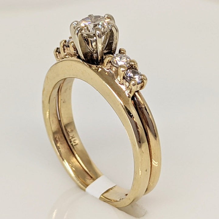 14K .49 CARAT TOTAL WEIGHT I1 J DIAMOND ROUND (5) ESTATE SET 3.7 GRAMS