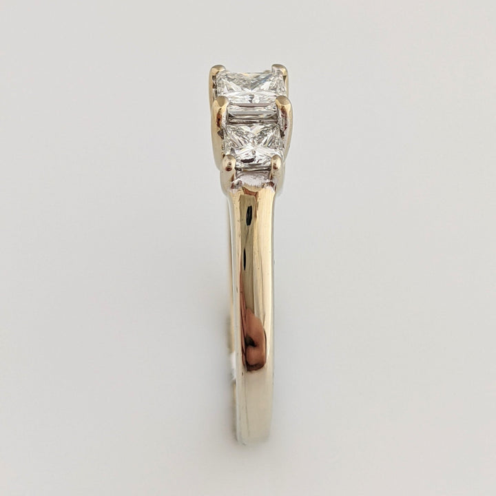 14K WHITE 1.01 CARAT TOTAL WEIGHT VS2 G DIAMOND PRINCESS CUT (3) ESTATE TRINITY RING 4.0 GRAMS