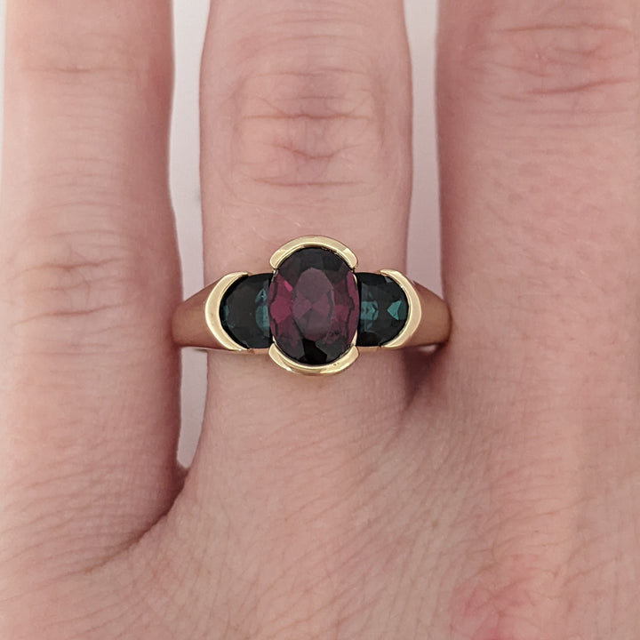 14K PINK TOURMALINE OVAL 6X8 WITH (2) HALF MOON BLUE TOURMALINE ESTATE RING 4.4 GRAMS