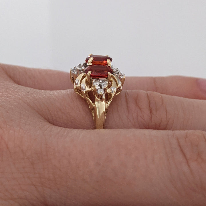 14K LAB CREATED SAPPHIRE ORANGE SAPPHIRE OVAL (3) WITH (12) MELEE ESTATE RING 3.8 GRAMS