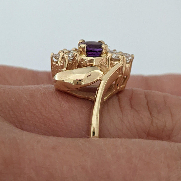14K AMETHYST ROUND 5MM WITH .30 DIAMOND TOTAL WEIGHT ESTATE RING 4.2 GRAMS
