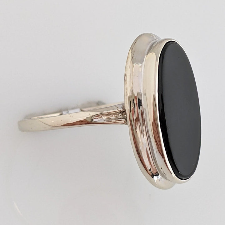 14K WHITE ONYX OVAL 7X18 WITH GOLD TRIM ESTATE RING 2.9 GRAMS