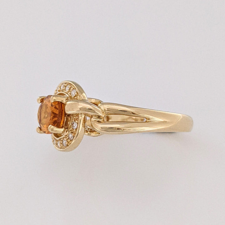 14K CITRINE OVAL 6X8 WITH (12) MELEE ESTATE RING 5.0 GRAMS
