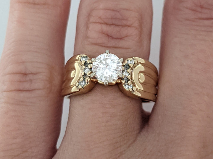 14K .72 CARAT TOTAL WEIGHT VS1 G DIAMOND ROUND (7) ESTATE RING 4.2 GRAMS