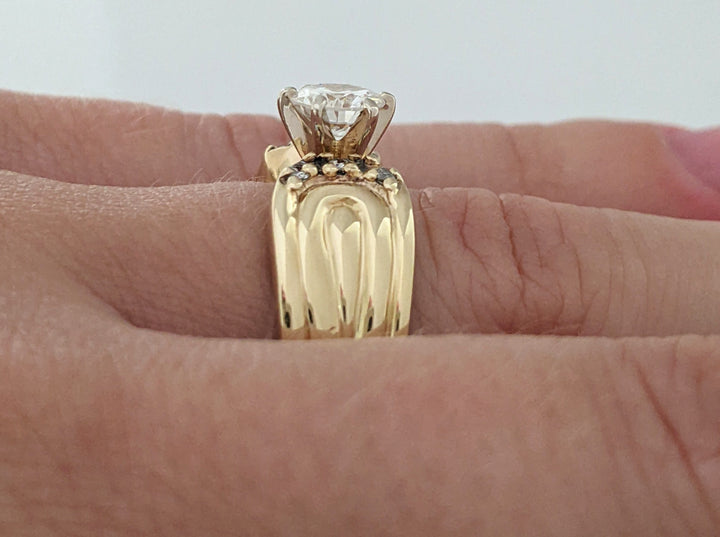 14K .72 CARAT TOTAL WEIGHT VS1 G DIAMOND ROUND (7) ESTATE RING 4.2 GRAMS