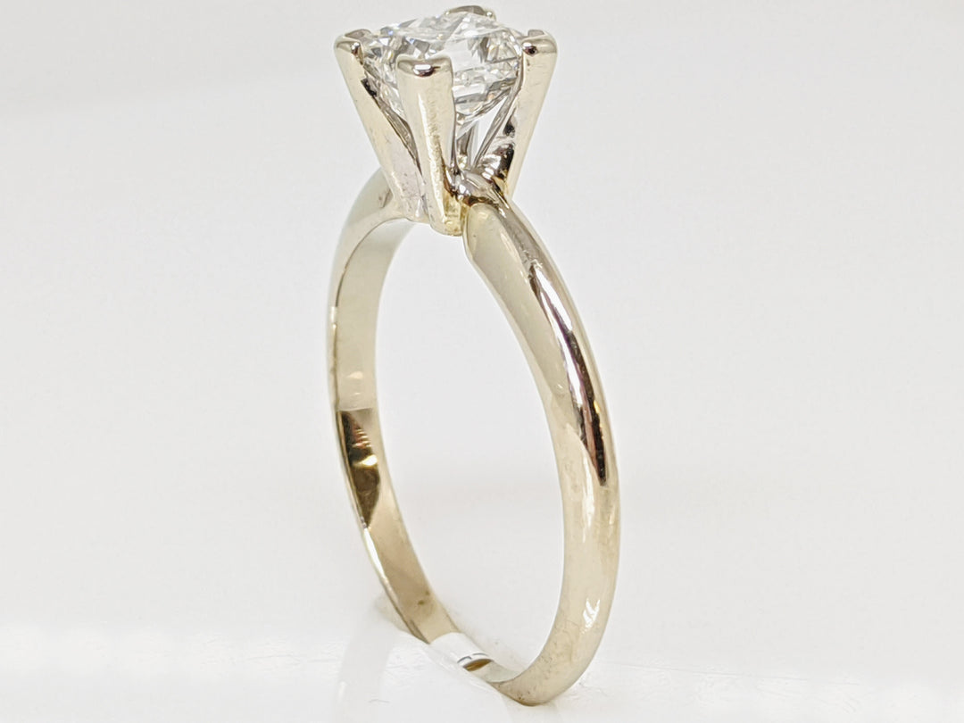 14K WHITE .85 CARAT TOTAL I1 H DIAMOND PRINCESS CUT SOLITAIRE ESTATE RING 2.8 GRAMS