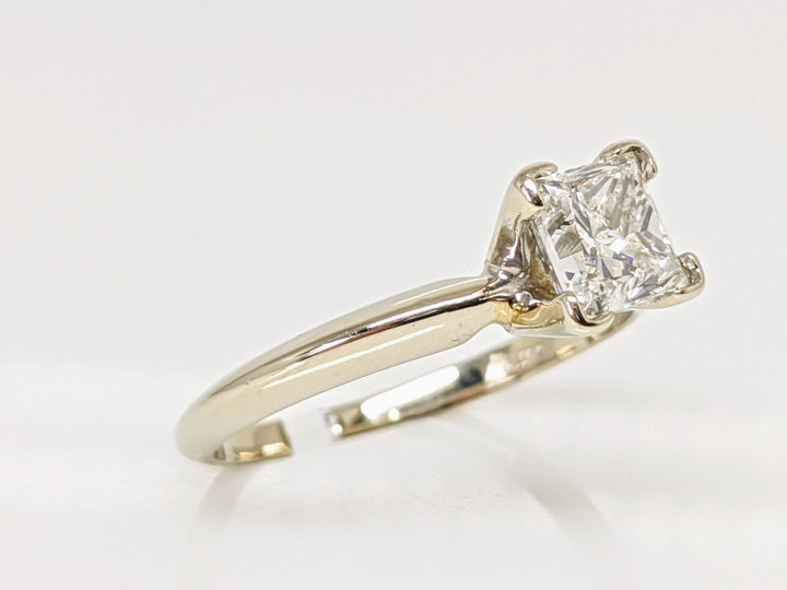 14K WHITE .85 CARAT TOTAL I1 H DIAMOND PRINCESS CUT SOLITAIRE ESTATE RING 2.8 GRAMS