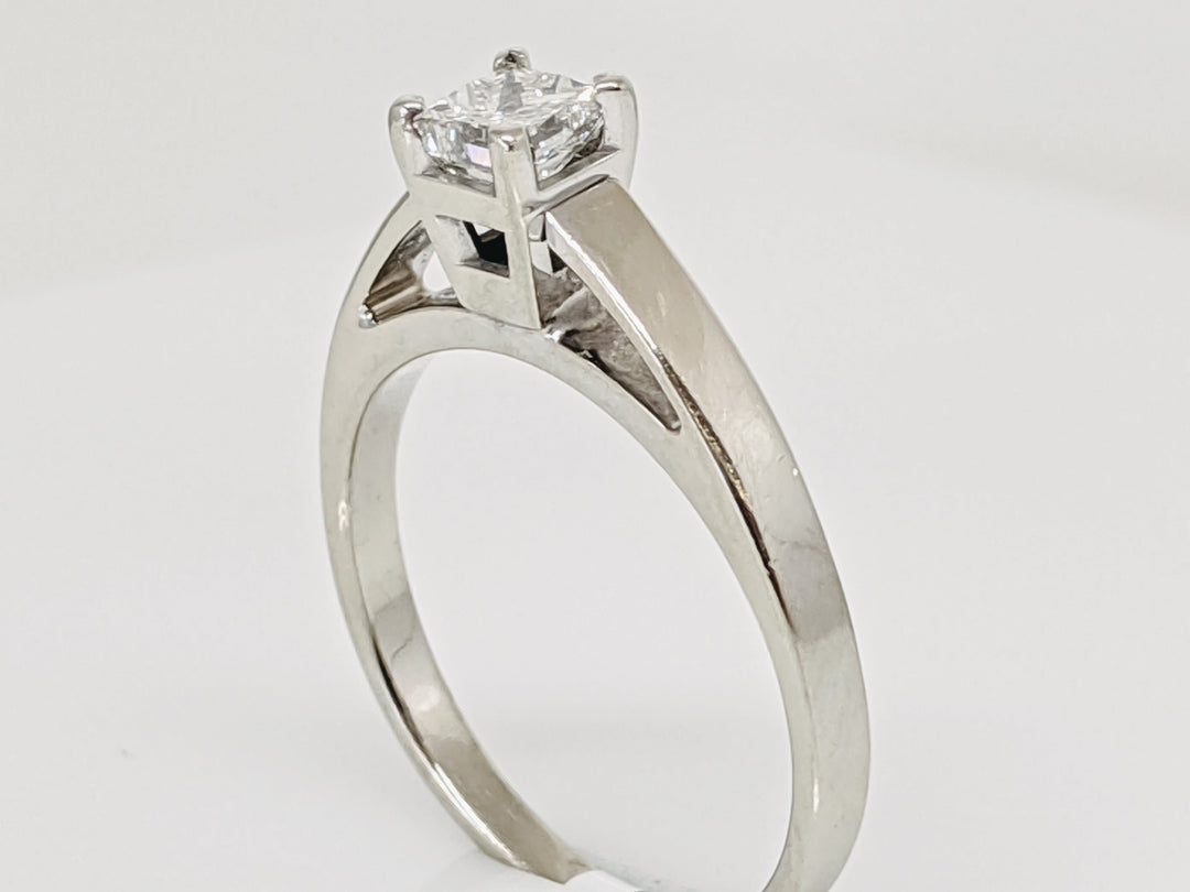 14K WHITE .48 CARAT TOTAL SI2 H DIAMOND PC RAISED SHANK SOLITAIRE ESTATE RING 3.1G