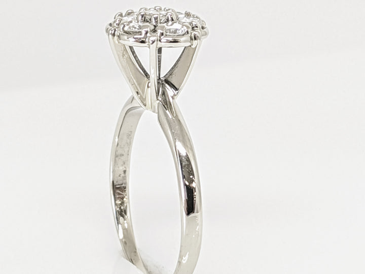 14K WHITE .49 CARAT TOTAL WEIGHT SI2 G DIAMOND ROUND (7) FLOWER CLUSTER ESTATE RING 2.7 GRAMS