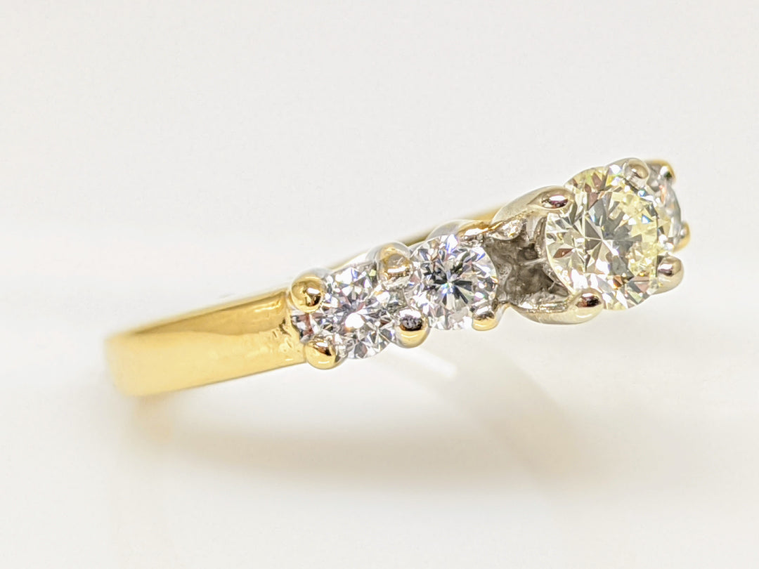 14K .68 CARAT TOTAL WEIGHT VS1 I DIAMOND ROUND (5) ESTATE RING 3.8 GRAMS
