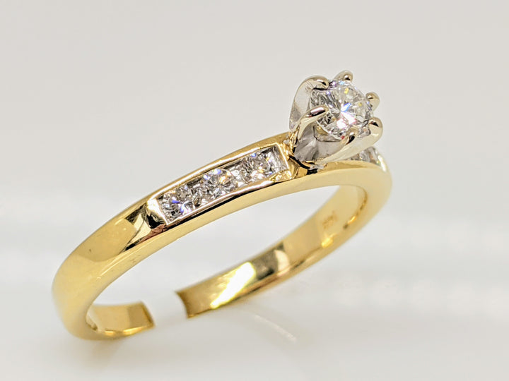 14K .41 CARAT TOTAL WEIGHT SI1 F DIAMOND ROUND (7) ESTATE RING 3.3 GRAMS