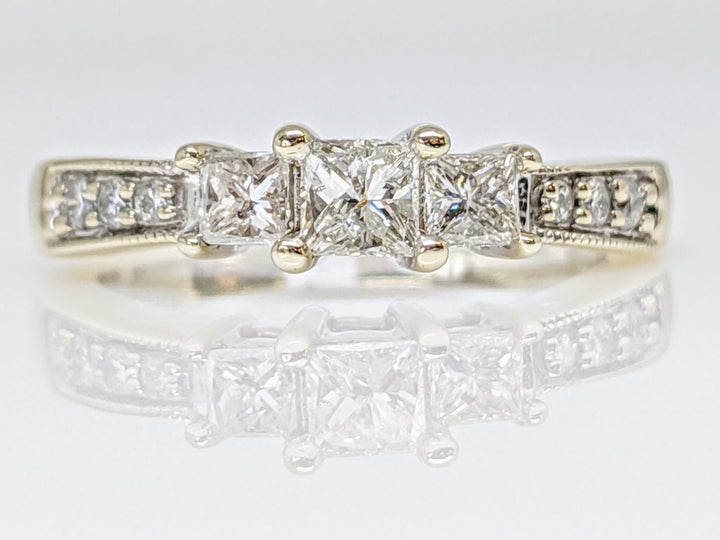 14K WHITE .50 CARAT TOTAL WEIGHT I1 G DIAMOND PRINCESS CUT (3) ROUND (6) TRINITY ESTATE RING 3.7 GRAMS