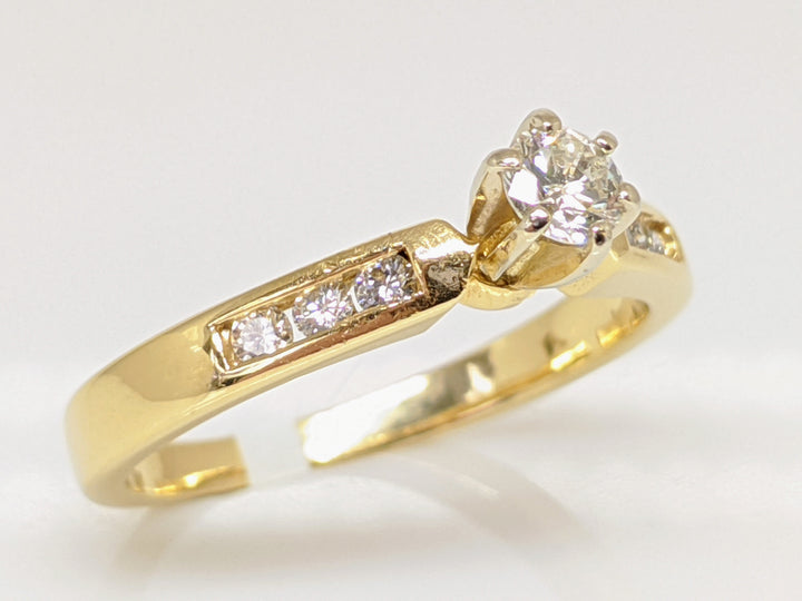 14K .43 CARAT TOTAL WEIGHT SI2 H DIAMOND ROUND (7) ESTATE RING 3.1 GRAMS