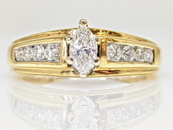 14K .50 CARAT TOTAL WEIGHT I1 I DIAMOND MARQUISE WITH (8) ROUND ESTATE RING 3.7 GRAMS