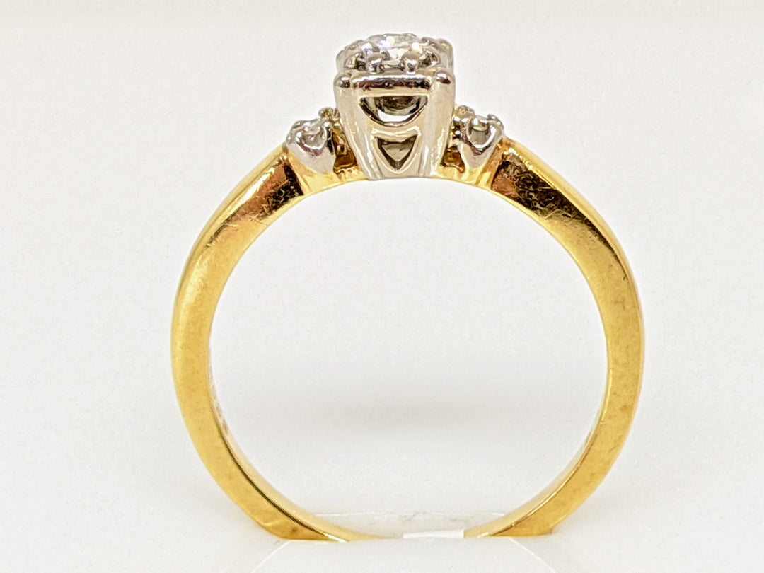 14K .11 CARAT TOTAL WEIGHT SI1 F DIAMOND ROUND (3) BOX TOP ESTATE RING 2.0 GRAMS
