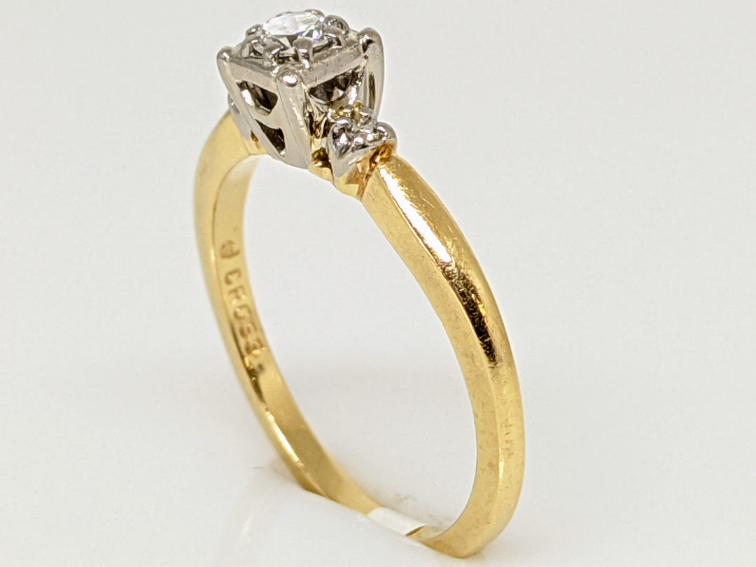 14K .11 CARAT TOTAL WEIGHT SI1 F DIAMOND ROUND (3) BOX TOP ESTATE RING 2.0 GRAMS