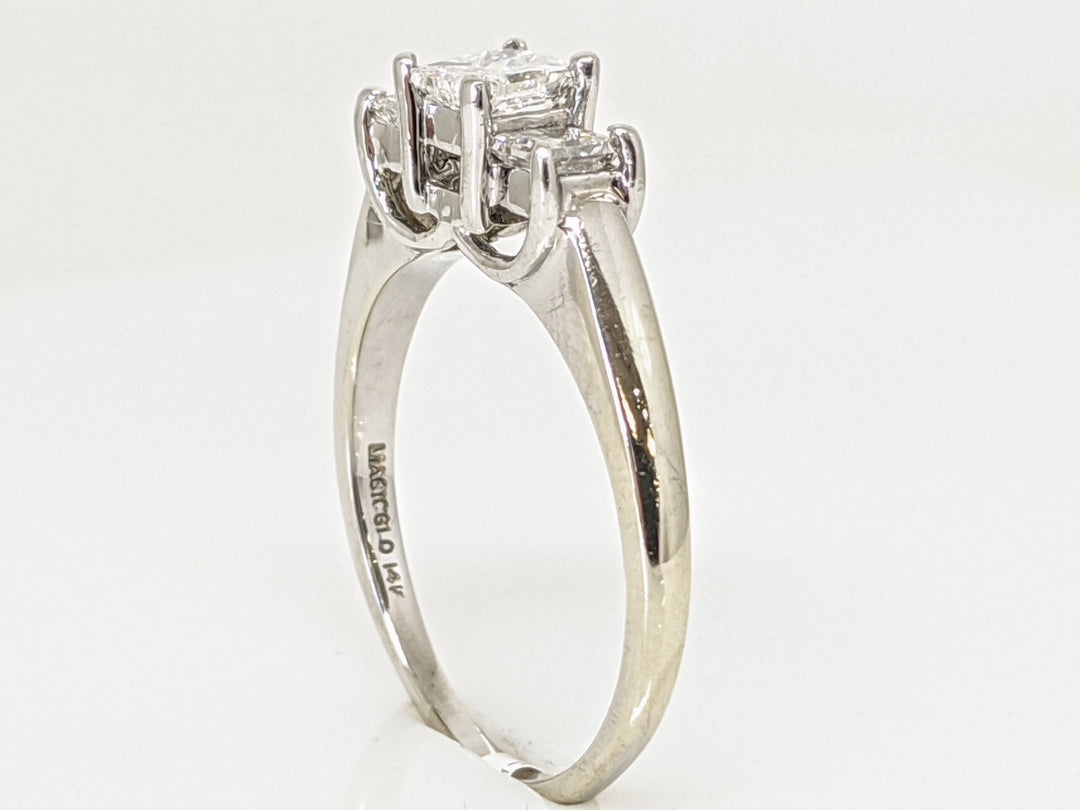 14K WHITE 1.04 CARAT TOTAL WEIGHT I1 H-I DIAMOND PRINCESS CUT (3) TRINITY ESTATE RING 4.8 GRAMS