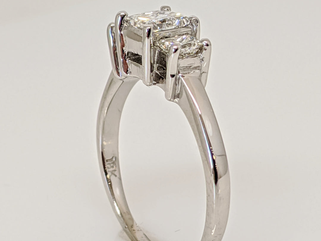 18K WHITE .82 CARAT TOTAL WEIGHT SI2 H DIAMOND PRINCESS CUT (3) ESTATE TRINITY RING 3.1 GRAMS