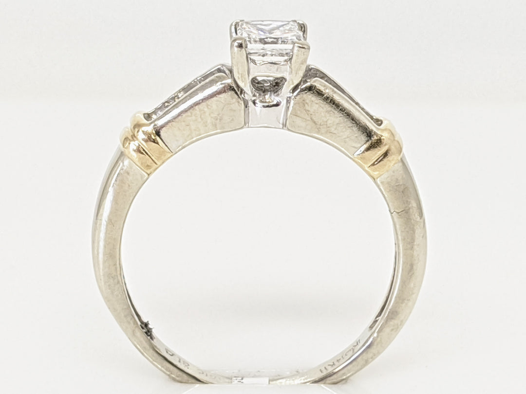 14K TWO-TONE .66 CARAT TOTAL WEIGHT SI1 I DIAMOND PRINCESS CUT WITH (4) ROUND ESTATE RING 3.6 GRAMS