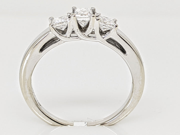 14K WHITE .51 CARAT TOTAL WEIGHT SI1 G DIAMOND PRINCESS CUT (3) TRINITY ESTATE RING 2.8 GRAMS