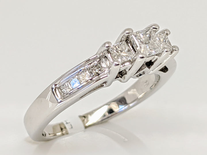 14K WHITE .75 CARAT TOTAL WEIGHT I1 G DIAMOND PRINCESS CUT (13) TRINITY ESTATE RING 3.3 GRAMS